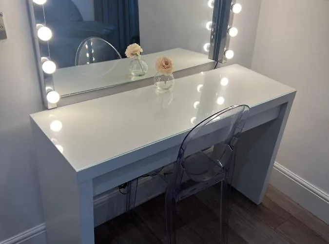 Luxury Double Room W/ Private Bathroom