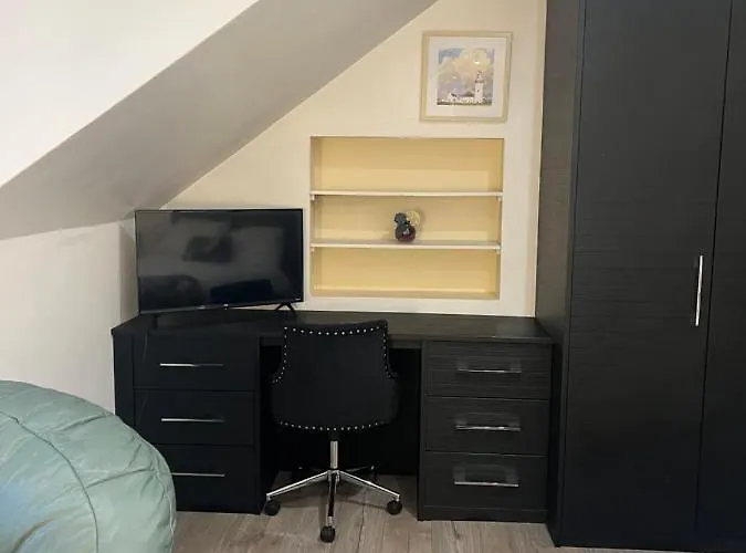 Luxury Double Room W/ Private Bathroom